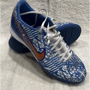 Nike - Zoom Mercurial Vapor 15 Academy CR7 Indoor court shoe